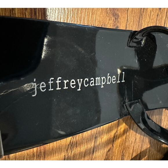 Jeffrey Campbell Women’s Linques Jelly Sandals – Black/Gold – Size 9 – NWOB - Picture 8 of 10